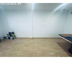 Oportunidad Única: Local Comercial  a 60 Metros de la Playa en Segur de Calafell