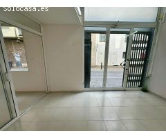 LOCAL COMERCIAL CON EXCELENTE UBICACIÓN EN EL VENDRELL