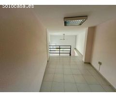 LOCAL COMERCIAL CON EXCELENTE UBICACIÓN EN EL VENDRELL