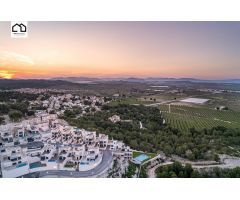 RESIDENCIAL LUJOSO DE BUNGALOWS DE PLANTA ALTA Y PLANTA BAJA. DESDE 430.000€