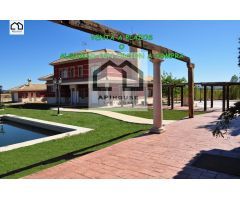 APIHOUSE VENDE A PLAZOS O ALQUILER CON OPCION A COMPRA LUJOSO CHALET EN VILLAMAYOR. PRECIO 370.000€