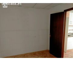 APIHOUSE VENDE A PLAZOS Y EN VENTA DIRECTA CASA DE PUEBLO EN GUARDAMAR DEL SEGURA.PRECIO 140.000€
