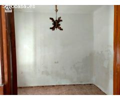 APIHOUSE VENDE A PLAZOS Y EN VENTA DIRECTA CASA DE PUEBLO EN GUARDAMAR DEL SEGURA.PRECIO 140.000€