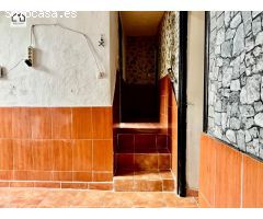 APIHOUSE VENDE CASA DE PUEBLO CON PATIO EN ESCALONILLA. PRECIO 72.999€