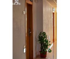 APIHOUSE VENDE ACOGEDOR APARTAMENTO CON VISTAS A LA PISCINA EN GUARDAMAR DEL SEGURA. DESDE 80.999€