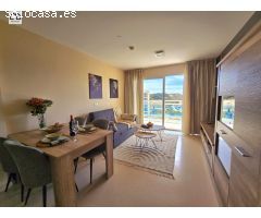APIHOUSE VENDE ACOGEDOR APARTAMENTO CON VISTAS A LA PISCINA EN GUARDAMAR DEL SEGURA. DESDE 80.999€