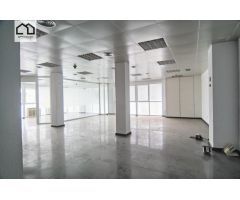 APIHOUSE VENDE ESPECTACULAR NEGOCIO EN TORREVIEJA CON POSIBILIDAD DE VIVIENDA. PRECIO 259.000€