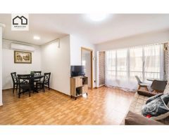 APIHOUSE VENDE ACOGEDOR PISO EN LA MATA PUEBLO. PRECIO 233.000€