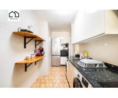 APIHOUSE VENDE ACOGEDOR PISO EN LA MATA PUEBLO. PRECIO 233.000€