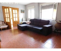 CASA CON PATIO DE 235M2 EN EL CENTRO DE CASARRUBUELOS