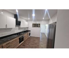 Exclusiva Oportunidad en Pilar de la Horadada: Vivienda Totalmente Reformada
