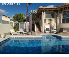 Chalet en Venta en Benijófar, Alicante