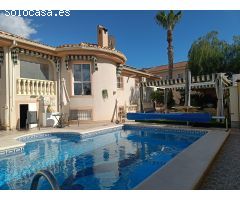Chalet en Venta en Benijófar, Alicante