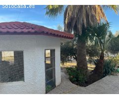 Oportunidad Única: Vivienda en Planta Baja con Espacios Independientes, Pozo Propio y Gran Parcela