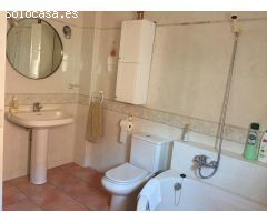 Chalet de 3 plantas en Bahía