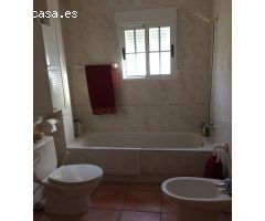 Chalet de 3 plantas en Bahía