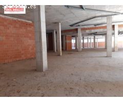 LOCAL EN BRUTO EN LOS MONTESINOS