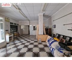 INTERESANTE LOCAL DE ESQUINA Y CON POSIBILIDADES PARA HACERLO VIVIENDA SI FUECE NECESARIO.