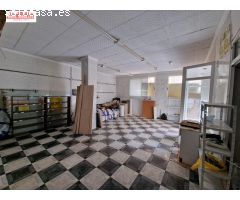 INTERESANTE LOCAL DE ESQUINA Y CON POSIBILIDADES PARA HACERLO VIVIENDA SI FUECE NECESARIO.