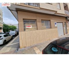 INTERESANTE LOCAL DE ESQUINA Y CON POSIBILIDADES PARA HACERLO VIVIENDA SI FUECE NECESARIO.