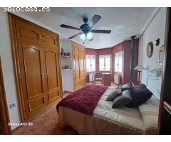 SE VENDE BUNGALOW EN DOLORES