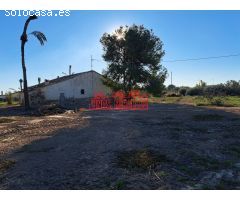 INTERESANTE Y TRANQUILA CASA RURAL A 5 KM DE ELCHE