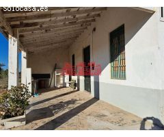 INTERESANTE Y TRANQUILA CASA RURAL A 5 KM DE ELCHE