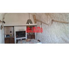 SE VENDE CASA CUEVA EN HONDON DE LAS NIEVES