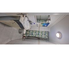¡¡ ESTUDIO INDEPENDIENTE !! CON SALA, 1 DORMITORIO, Y BAÑO LISTO PARA ENTRAR. A VIVIR CON