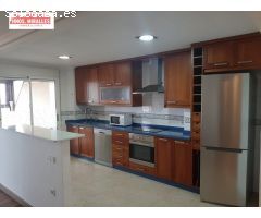 ¡¡ INTERESANTE !! AMPLIO APARTAMENTO DE LUJO CON VISTAS DESPEJADAS Y AJARDINADAS EN CAMPO DE FÚTBOL.