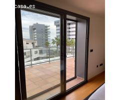 ¡¡ EXPECTACULAR CHALET PAREADO DE DOS ALTURAS + SÓTANO EN ZONA PRIVILEGIADA DE SAN JUAN PLAYA !!