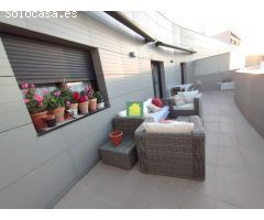 SE VENDE ATICO PRECIOSO Y CON CALIDADES EN ZONA NUEVO CORTE INGLES