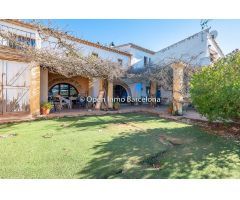 PRECIOSA MASIA EN EL PARQUE DEL GARRAF A LA VENTA