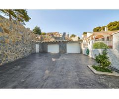 Chalet en Venta en Los Torrentes, Valencia