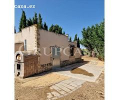 BONITA CASA DE CAMPO CON UNA HECTAREA DE TERRENO EN ALBATARREC