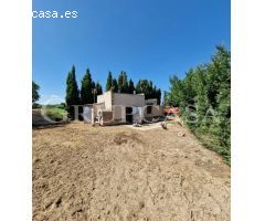 BONITA CASA DE CAMPO CON UNA HECTAREA DE TERRENO EN ALBATARREC