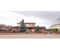 EXCLUSIVO CHALET INDEPENDIENTE EN LA MEJOR ZONA DE ALPICAT