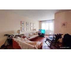 MAGNÍFICO PIS EXTERIOR DE 3 HABITACIONES Y 2 BAÑOS CON PARQUING Y TRASTERO EN AVDA DEL SEGRE