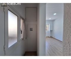Duplex invertido recién reformado en el centro