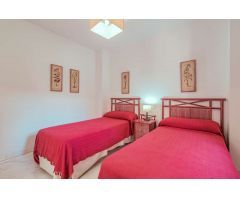 Piso de 3 dormitorios en Playa Granada de septiembre a junio