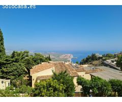 Villa de lujo en venta en urbanización Monte de Los Almendros de Salobreña