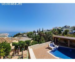 Villa de lujo en venta en urbanización Monte de Los Almendros de Salobreña