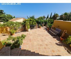 Villa de lujo en venta en urbanización Monte de Los Almendros de Salobreña