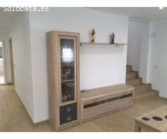 SE VENDE casa de 4 dormitorios recien reformada