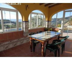 Villa de cuatro dormitorios en Nerja