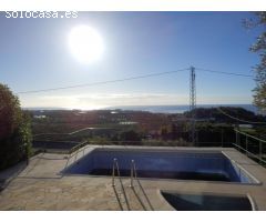 Villa de cuatro dormitorios en Nerja