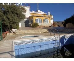Villa de cuatro dormitorios en Nerja