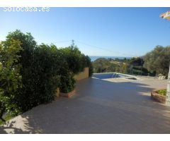 Villa de cuatro dormitorios en Nerja