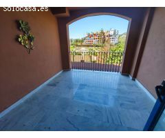 Descubre tu nuevo hogar en Almuñécar: piso de 85 m² con vistas al mar