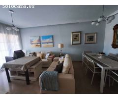 Descubre tu nuevo hogar en Almuñécar: piso de 85 m² con vistas al mar